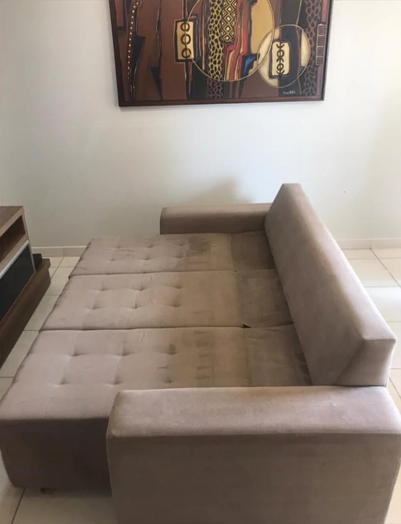 Sofá após limpeza em registro enviado à Sofá New